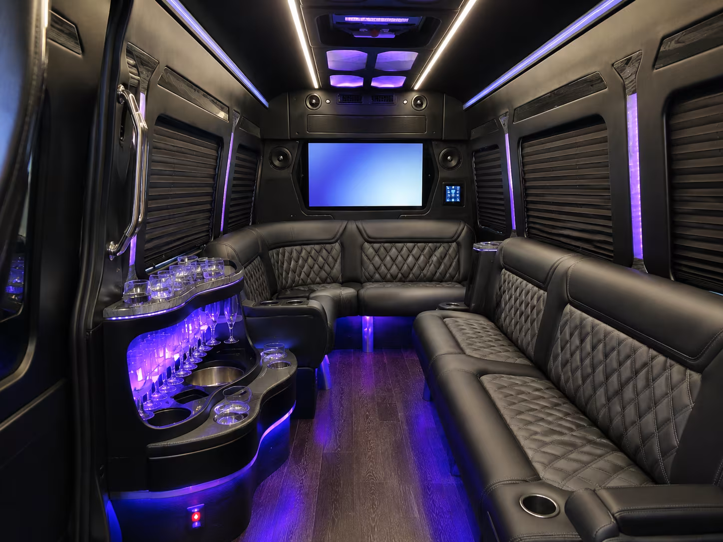 corporate shuttles for livonia s automotive industry and business events