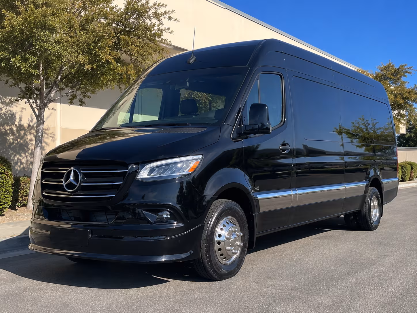 livonia sporting event transportation
