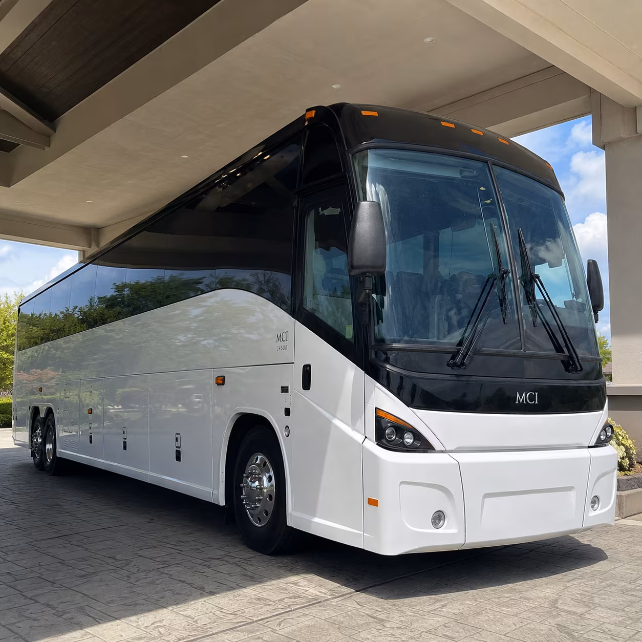 shuttle buses for livonia city and wayne county government delegations